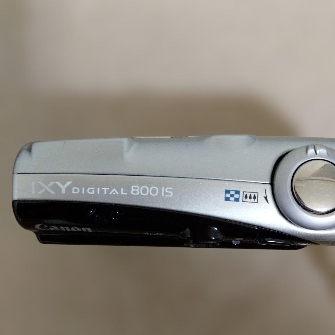 Canon IXY DIGITAL 800 IS 本体と付属品