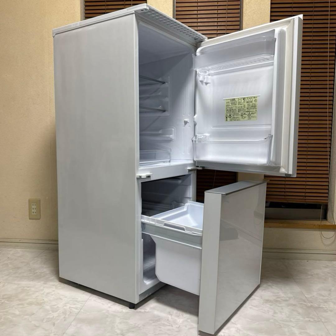 SHARP プラズマクラスター搭載冷蔵庫 137L ガラストップ つけかえドア