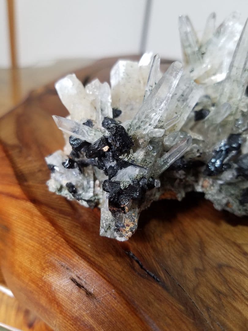 ネパール　ガネーシュヒマール産クローライト&ブラックトルマリン