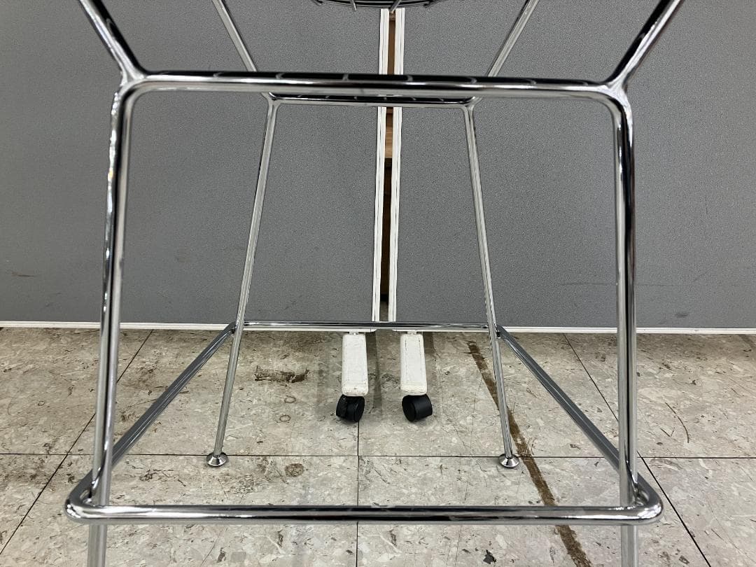 ハイチェア N plus リプロダクト ハリー・ベルトイア シルバー①