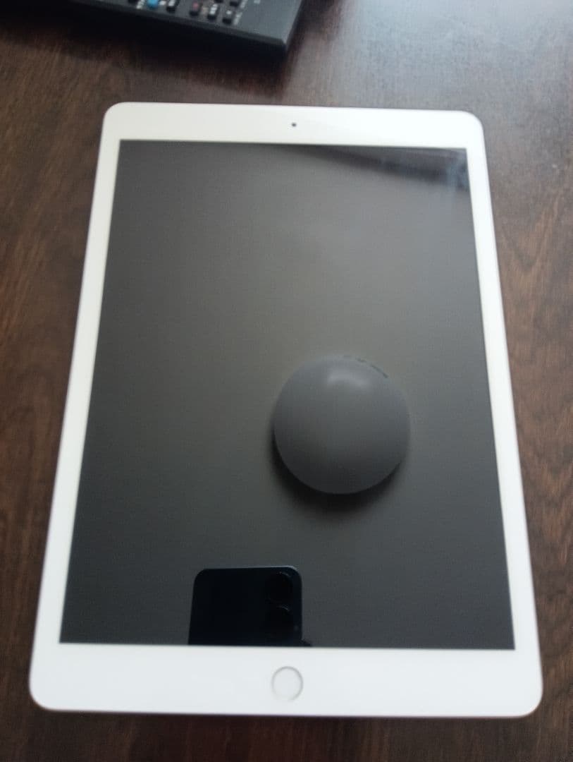 美品　iPad (第8世代)32GB シルバー 本体