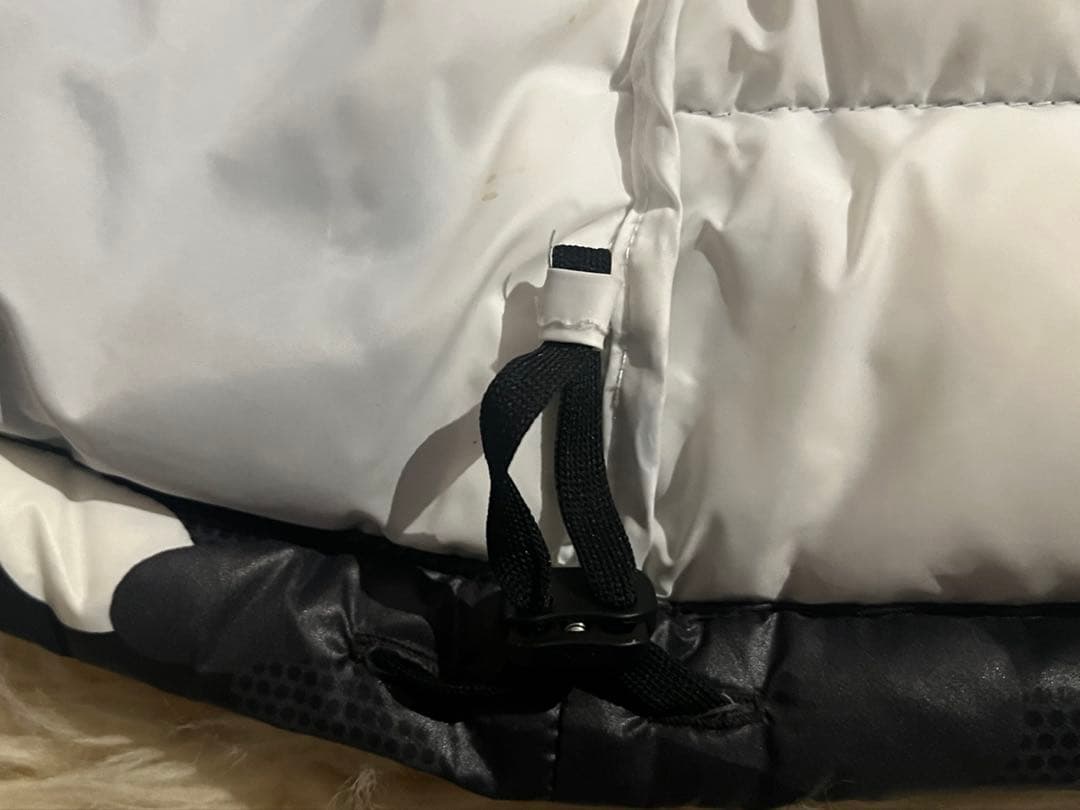 パーリーゲイツ　ダウンジャケットブラック・ホワイト迷彩柄　サイズ4