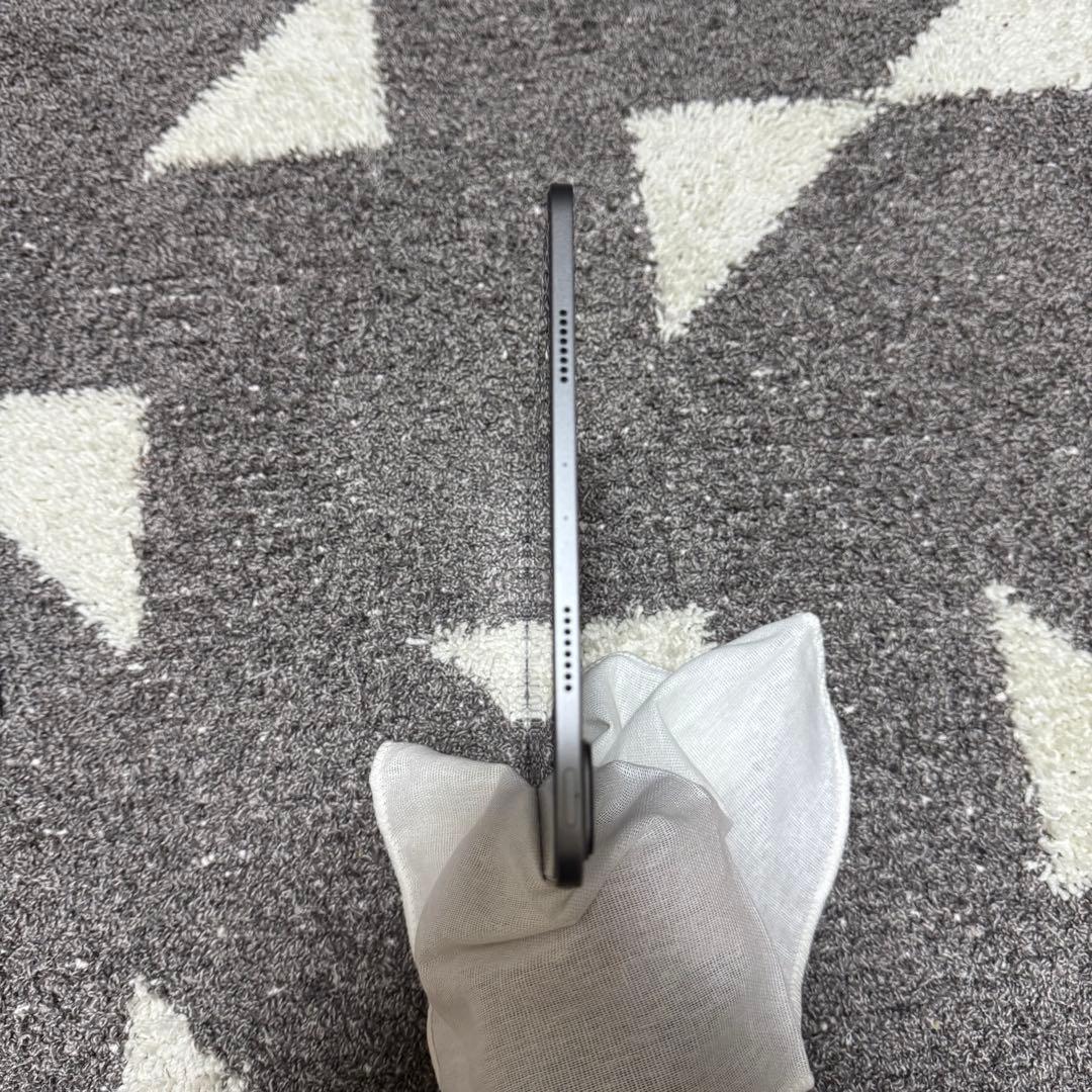 iPad Pro 11インチ 第4世代 128GB WiFiモデル 付属品あり