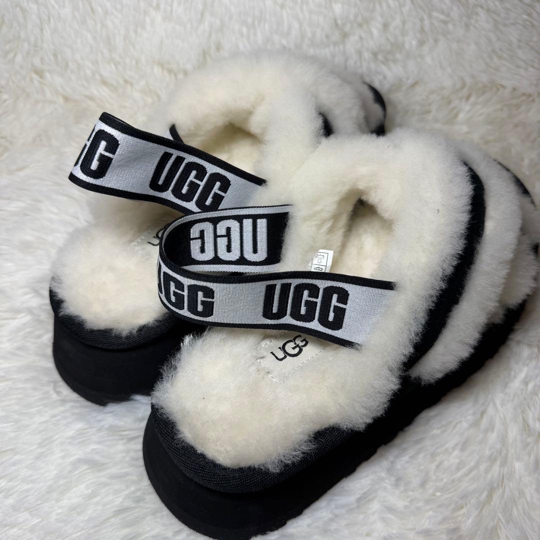 UGG DISCO CROSS スライドサンダル