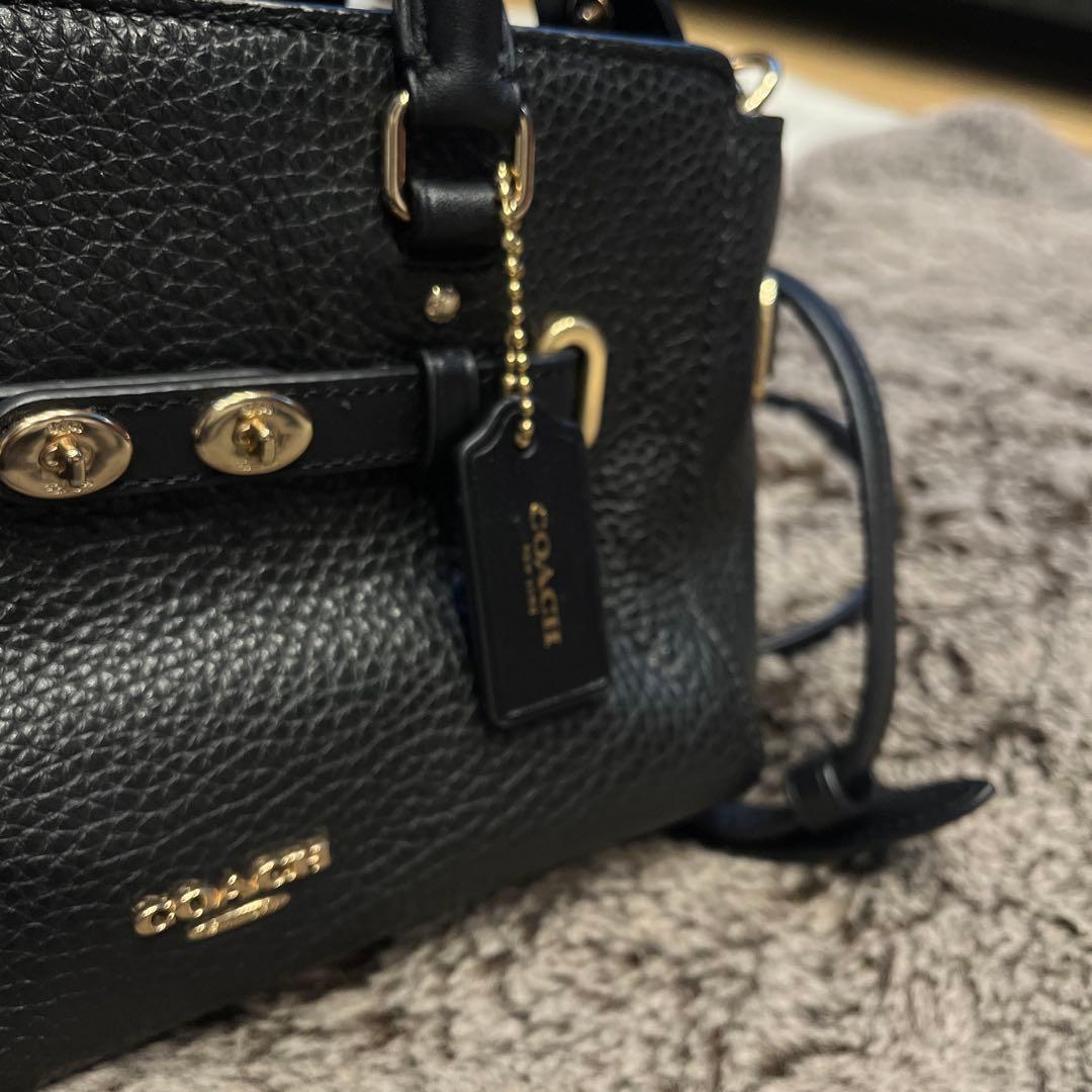 極美品✨コーチ　COACH ショルダーバッグ　黒　レザー　斜めがけ　ミニサイズ