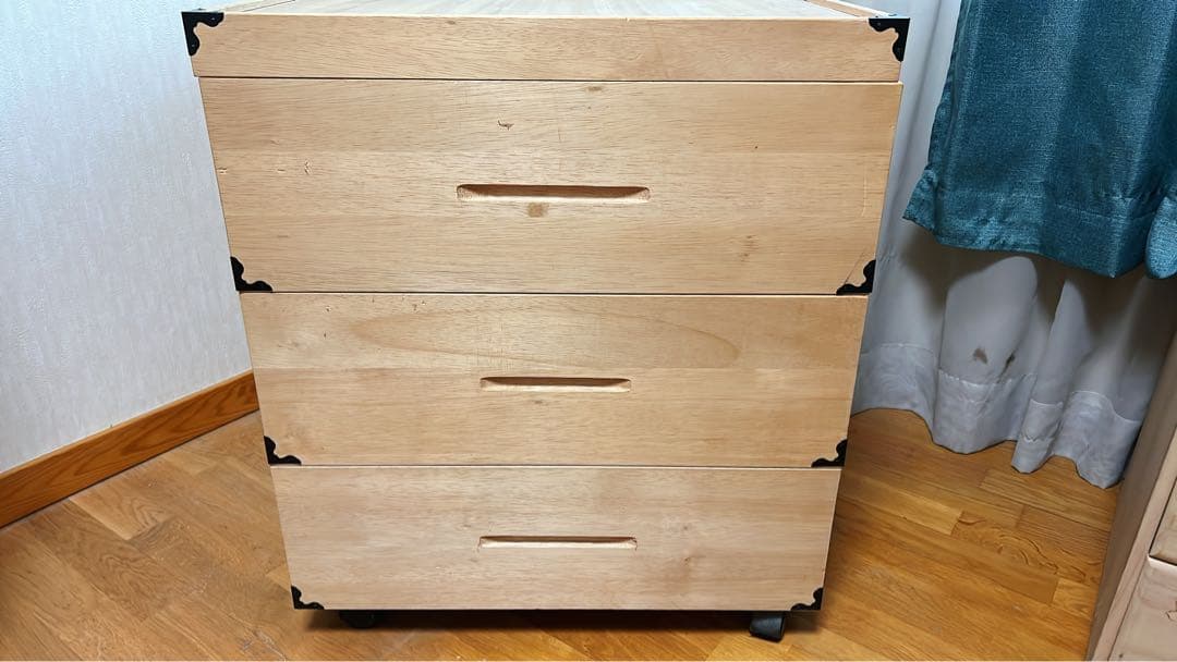 桐箱 キャスター付き 木製 3段の布団収納、衣装ケース 桐のボックス