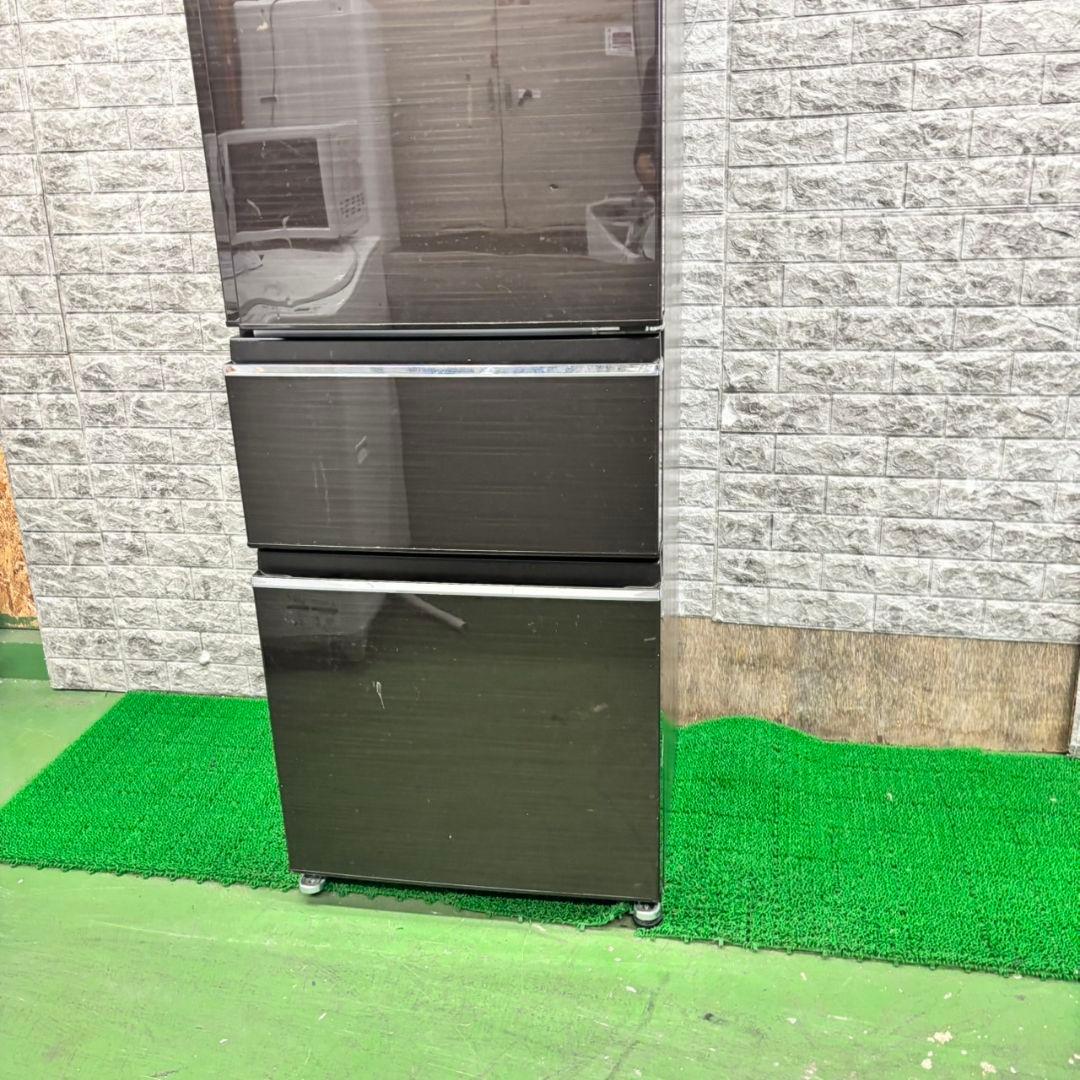 572 冷蔵庫　大型　木目調　右開き　自動製氷機付　300L～400L　美品