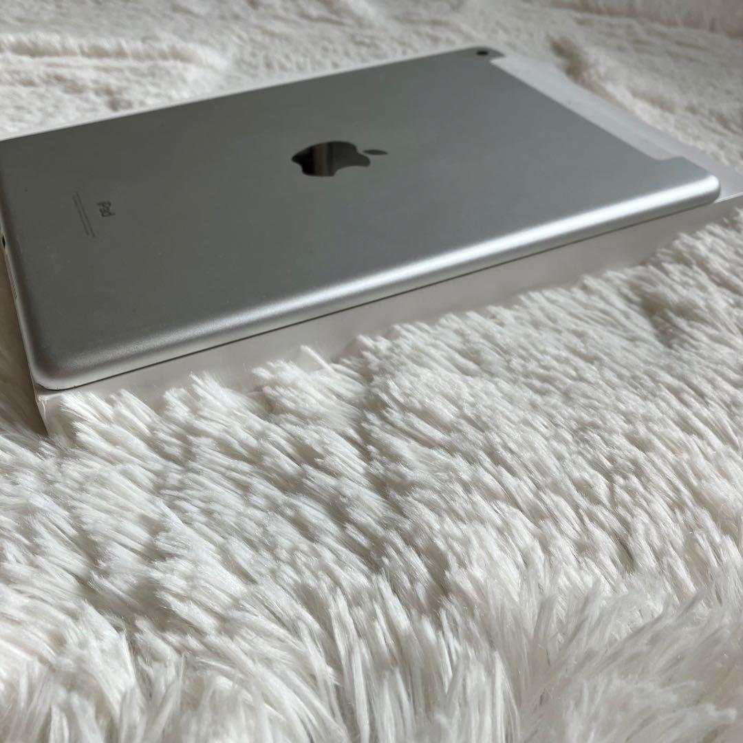 【完動品】iPad 第5世代 32GB SIMフリー【すぐ発送】