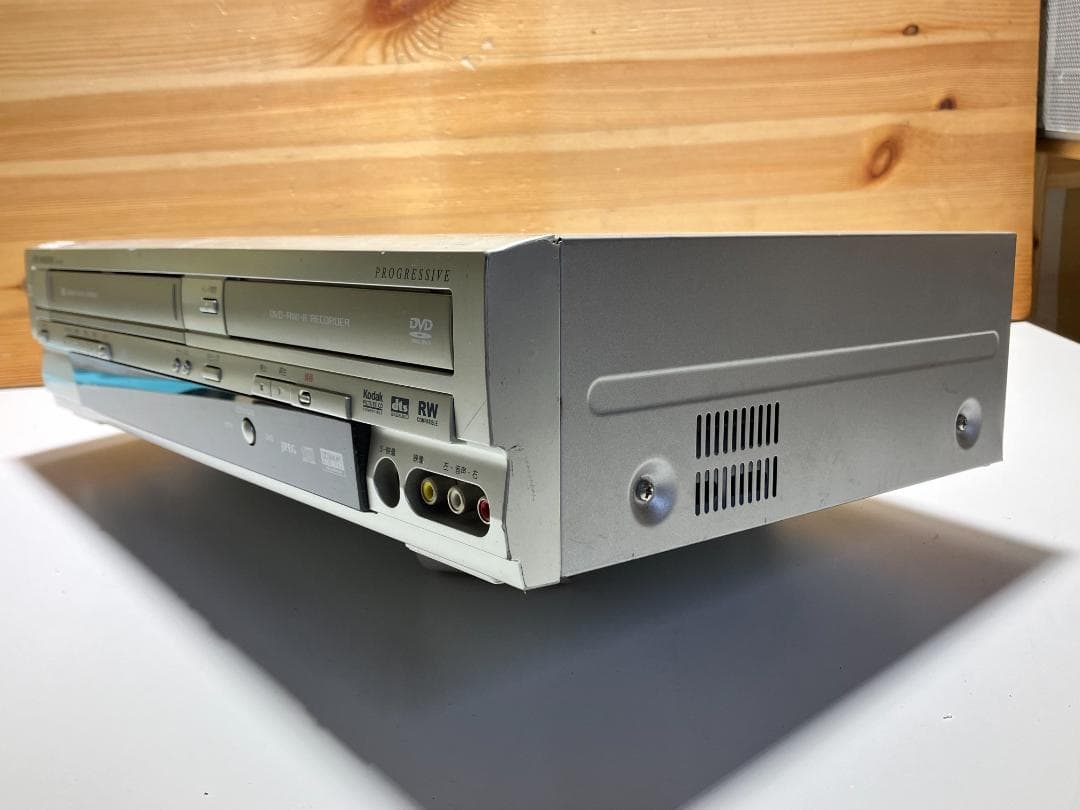 DXアンテナ　DXブロードテックVHS/DVDレコーダーDVR-120V
