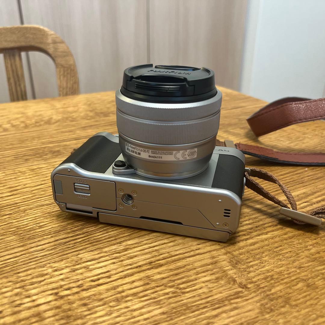Fujifilm X-A5 デジタルカメラ XC15-45mmレンズ付き