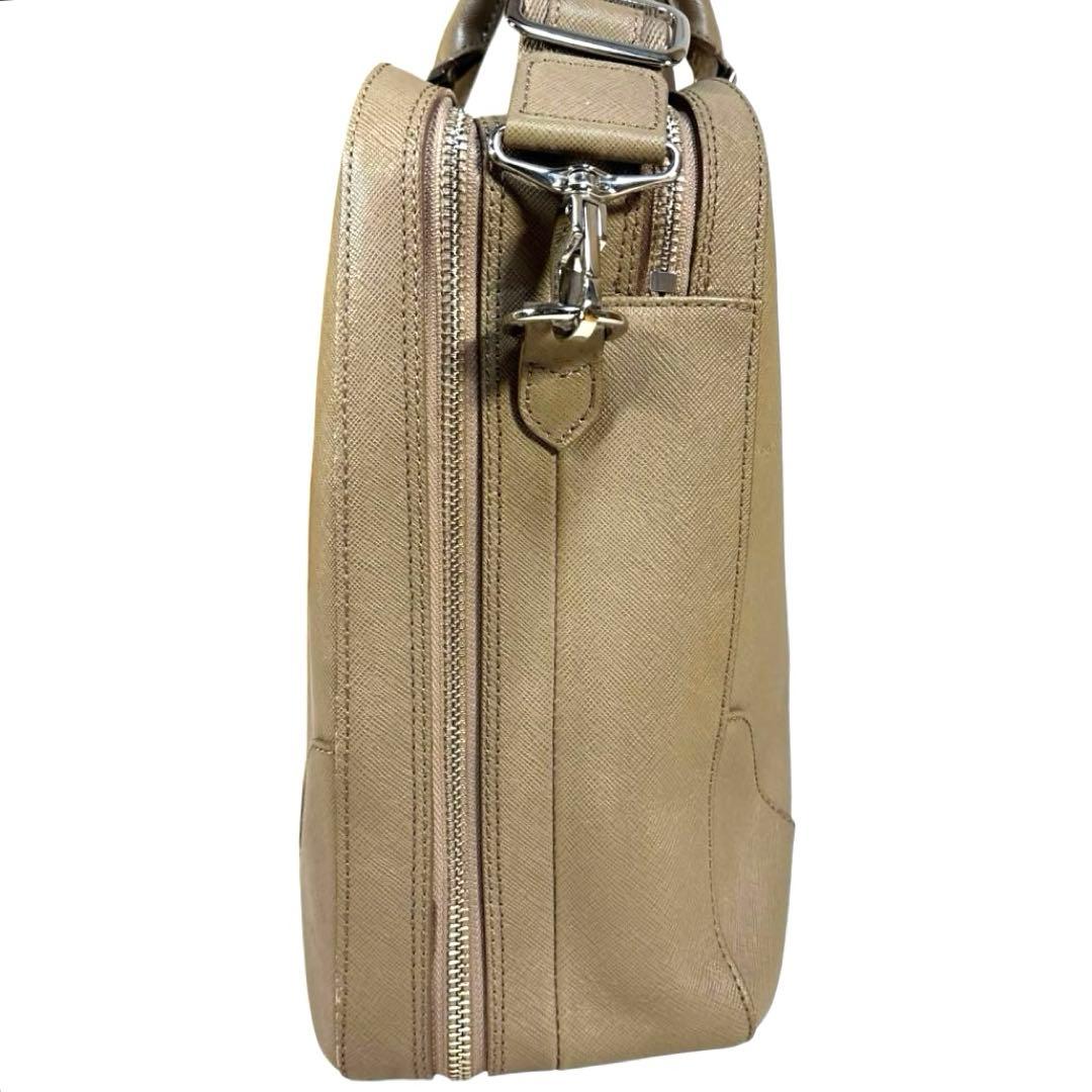 【美品】ペッレモルビダ　キャピターノ 2室タイプ 2way ブリーフケース