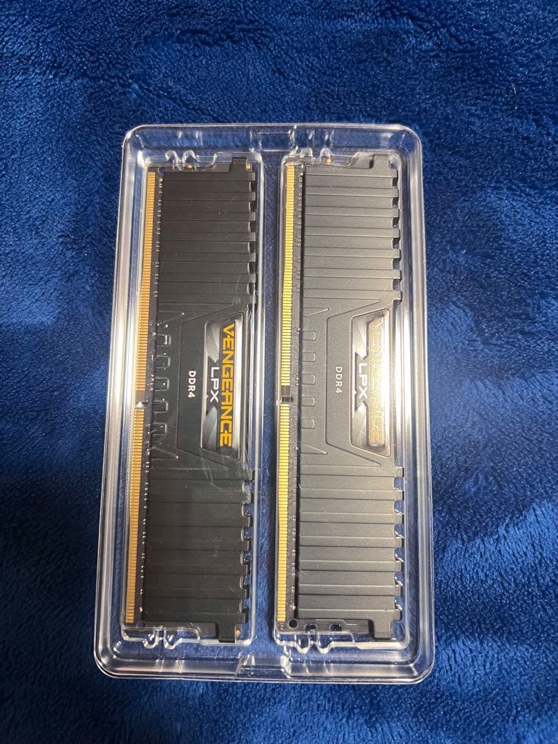 ⭐︎美品　Corsair Vengeance LPX DDR4 32GB