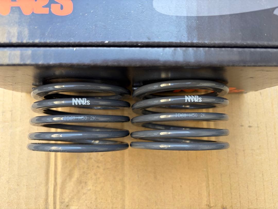 MAQS ヘルパー スプリング 車高調