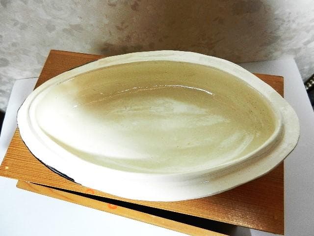 箱書き「鶴　富多物　荷平」、朱文印「謹製」、底印「醍醐　荷平」の蓋物