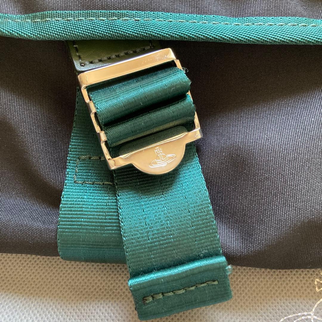 お値下げしました‼️★【美品】★Vivienne Westwood ボディバッグ