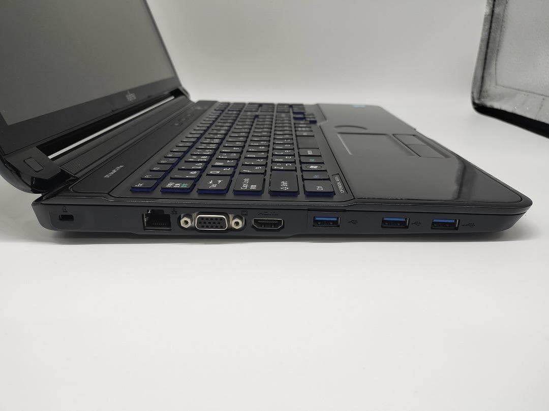 【FUJITSU】爆速 Core i7/新品SSD128GBノートパソコン D9