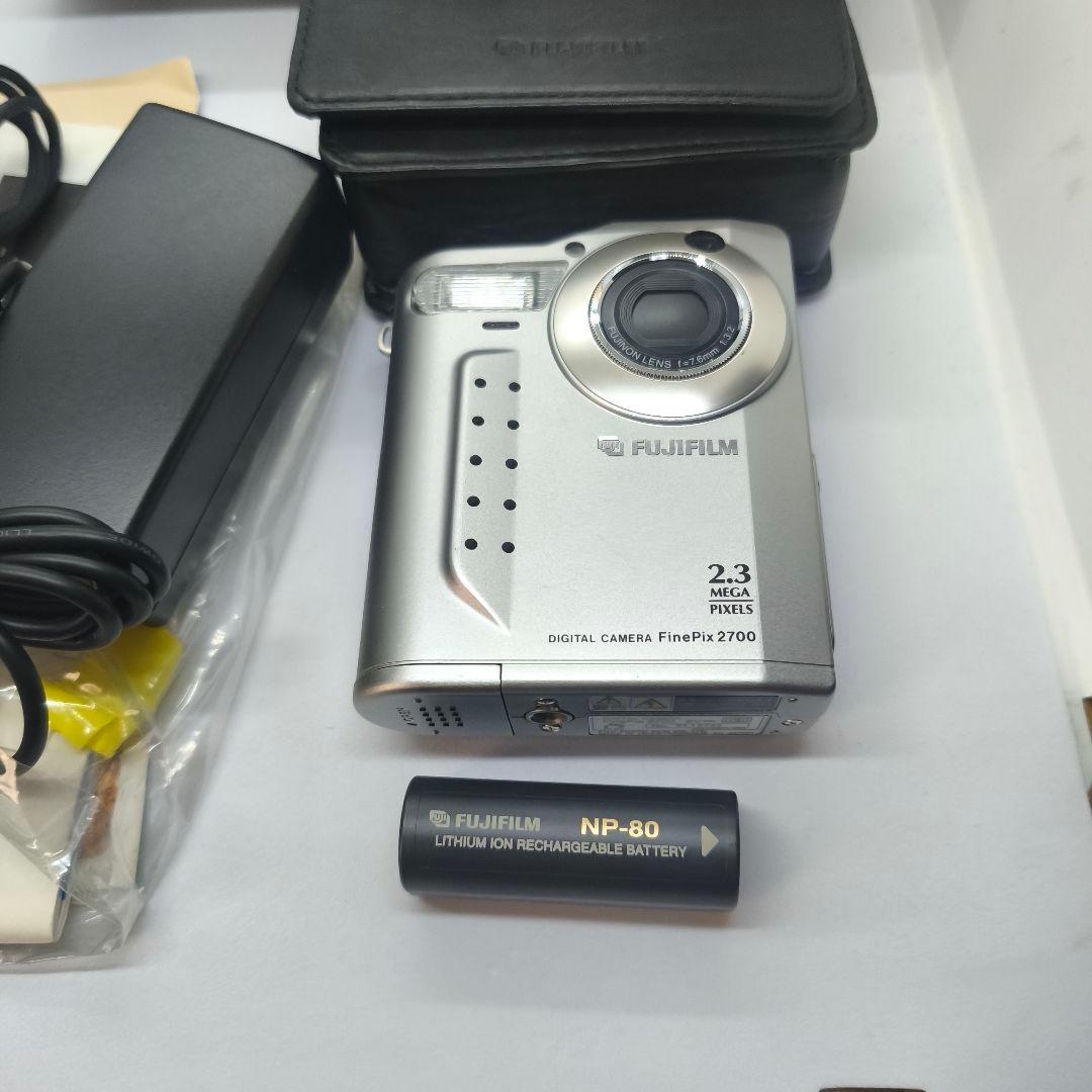 フジフィルム　Finepix 2700　デジカメ