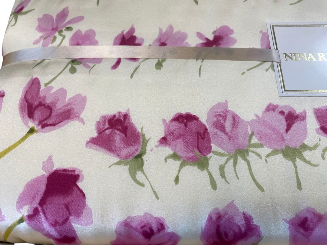 NINA RICCI チューリップ柄 掛け布団　シルク100% 絹　未使用品