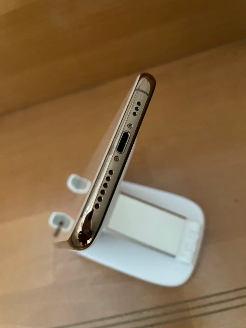 iPhone Xs 64GB ゴールド SIMロック解除済