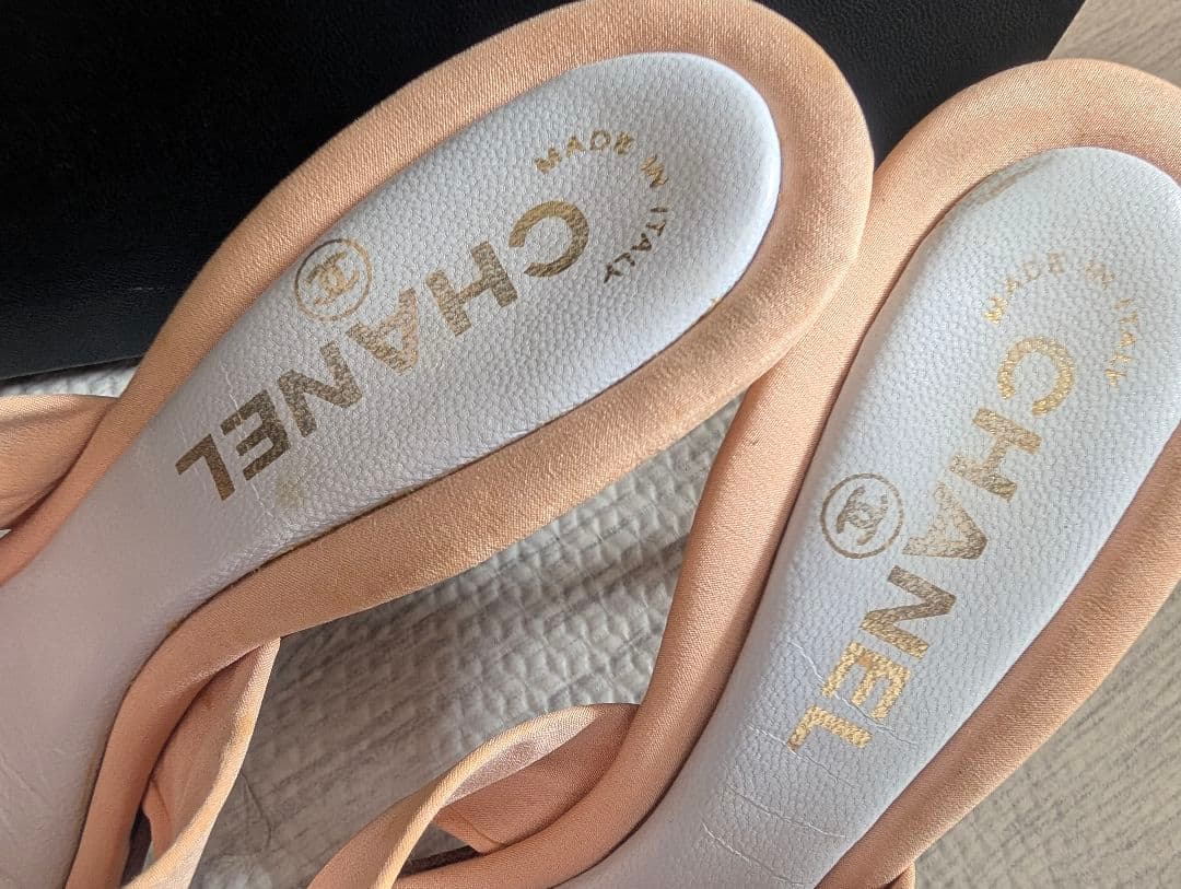 CHANEL ベージュ リボンミュール ヒール7cm