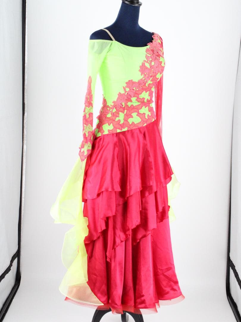 【極美品 日本製 社交ダンス衣装】 in the MOOD インザムード ドレス