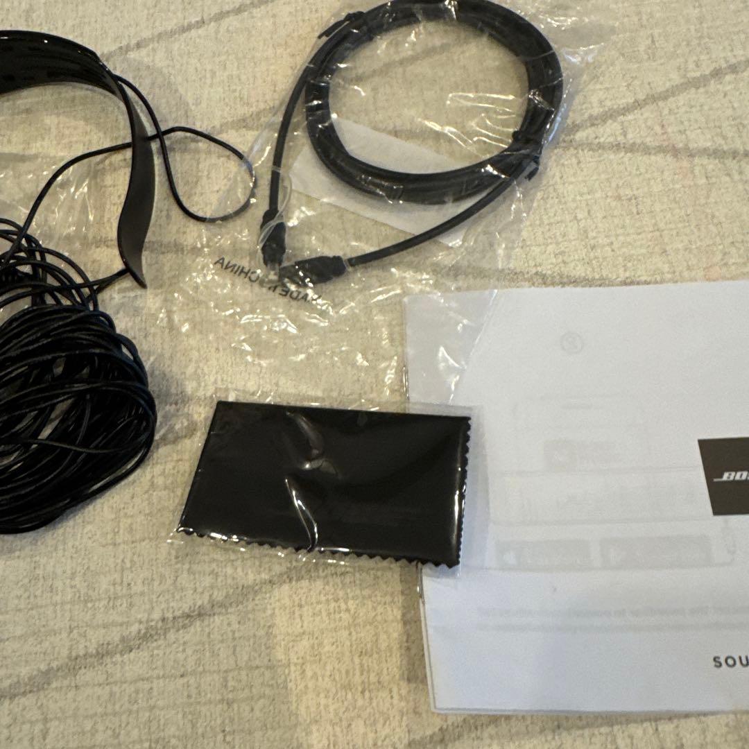 【美品】BOSE サウンドバー 700 本体　ケーブル空間調整マイクリモコン付き