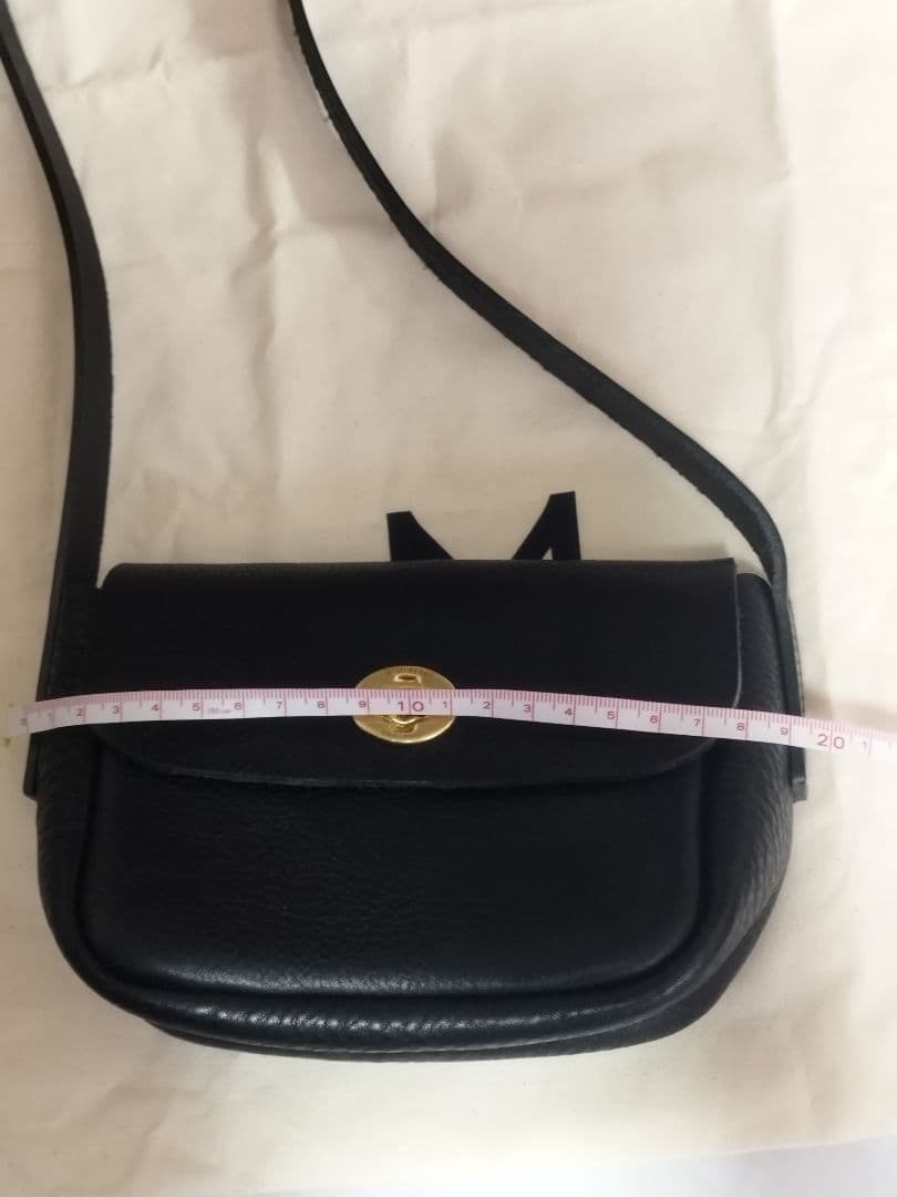 未使用　Mimi Berry 黒 レザー ショルダーバッグ　革　ミニ