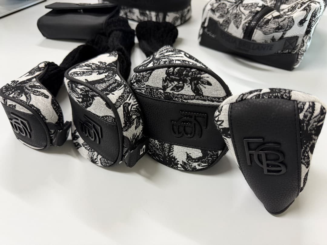 新品同様 フォーリアブリランテ キャディバッグ FBCO-CAD1 サファリ