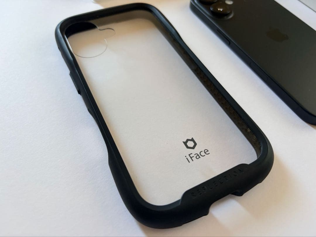 【美品】iPhone16 本体 SIMフリー ブラック 128GB