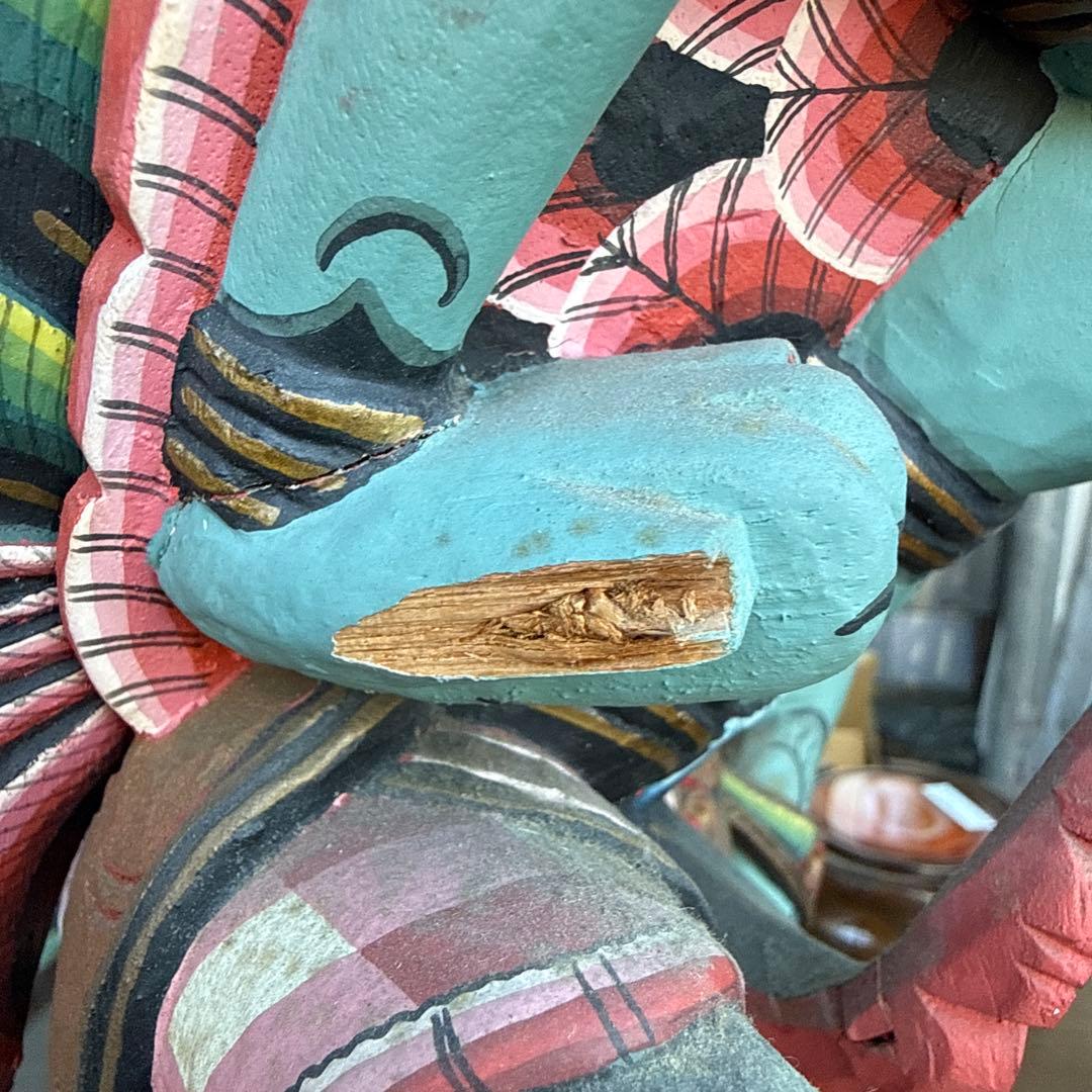 木製神話的生き物彫刻