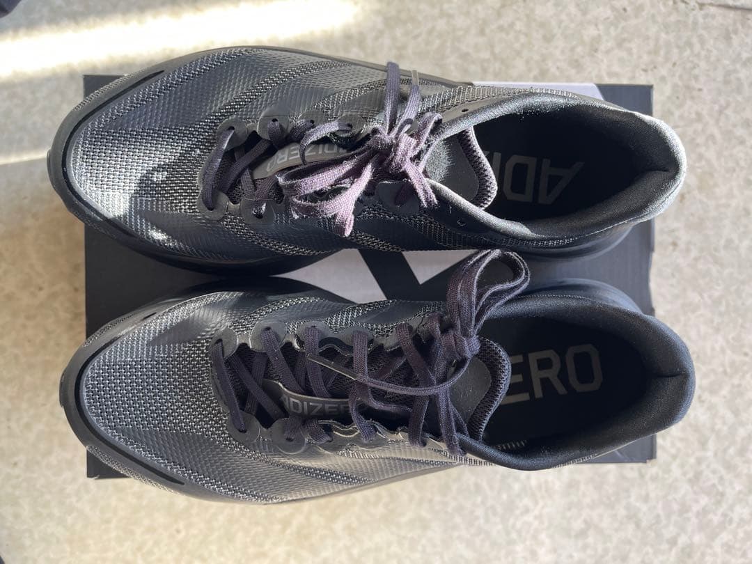 【極美品】アディダス アディゼロボストン13 25.5cm ブラック