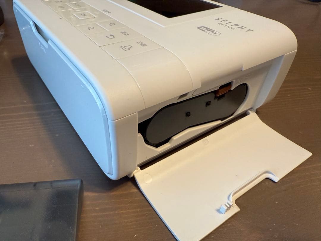 セール❗️Canon SELPHY CP1300 プリンター 本体と付属品 用紙付