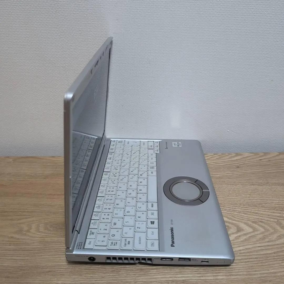 薄軽量 11世代 Core i5 国産 LIFEBOOK 8G 256G 顔認証