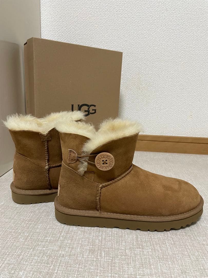 ⭐︎UGG⭐︎ムーンブーツ24cm未使用に近い