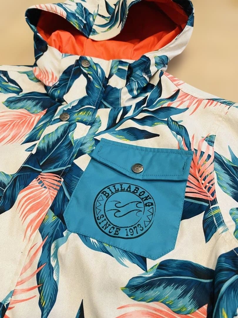 【新品・タグ付】BILLABONGフローラル　スノーウェア　レディース　Mサイズ