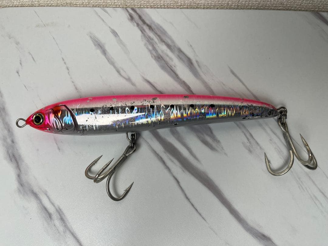 大型ルアー12本　引退品