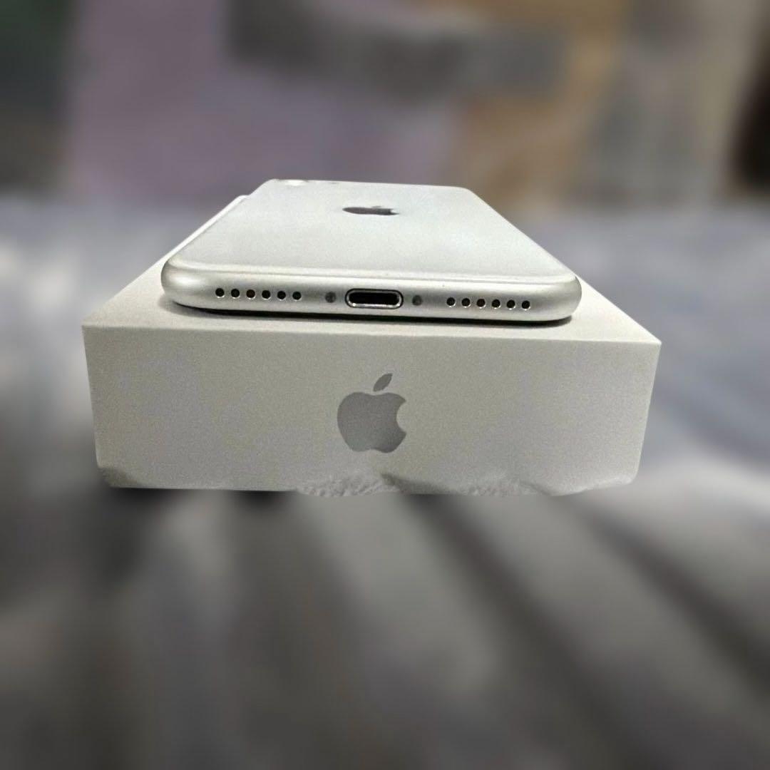 iPhoneSE 第2世代 64GB ホワイト 箱あり