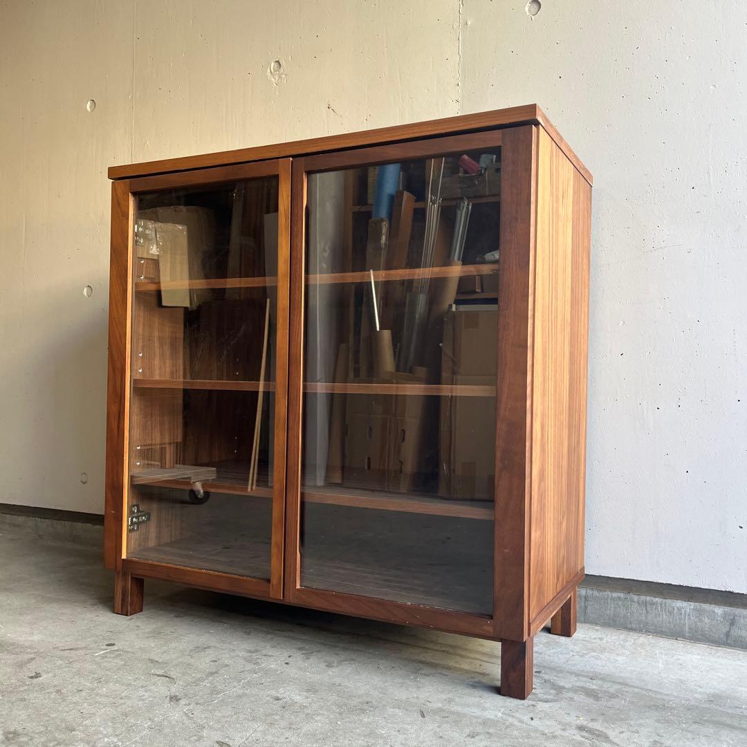 美品・廃盤希少★無印 ウォールナット材キャビネット・ガラス扉