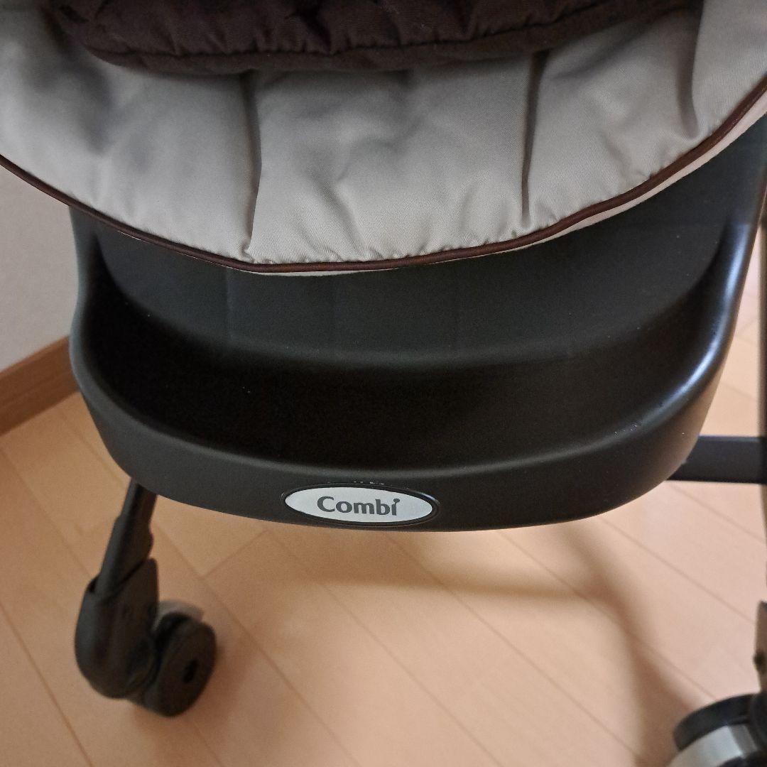 COMBIコンビ　ネムリラ　オートスウィング電動