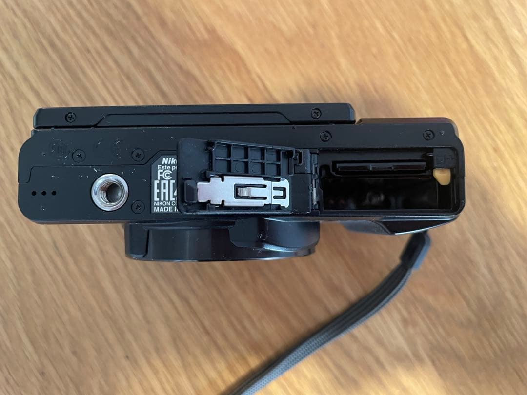 Nikon COOLPIX 25倍光学ズーム ブラック