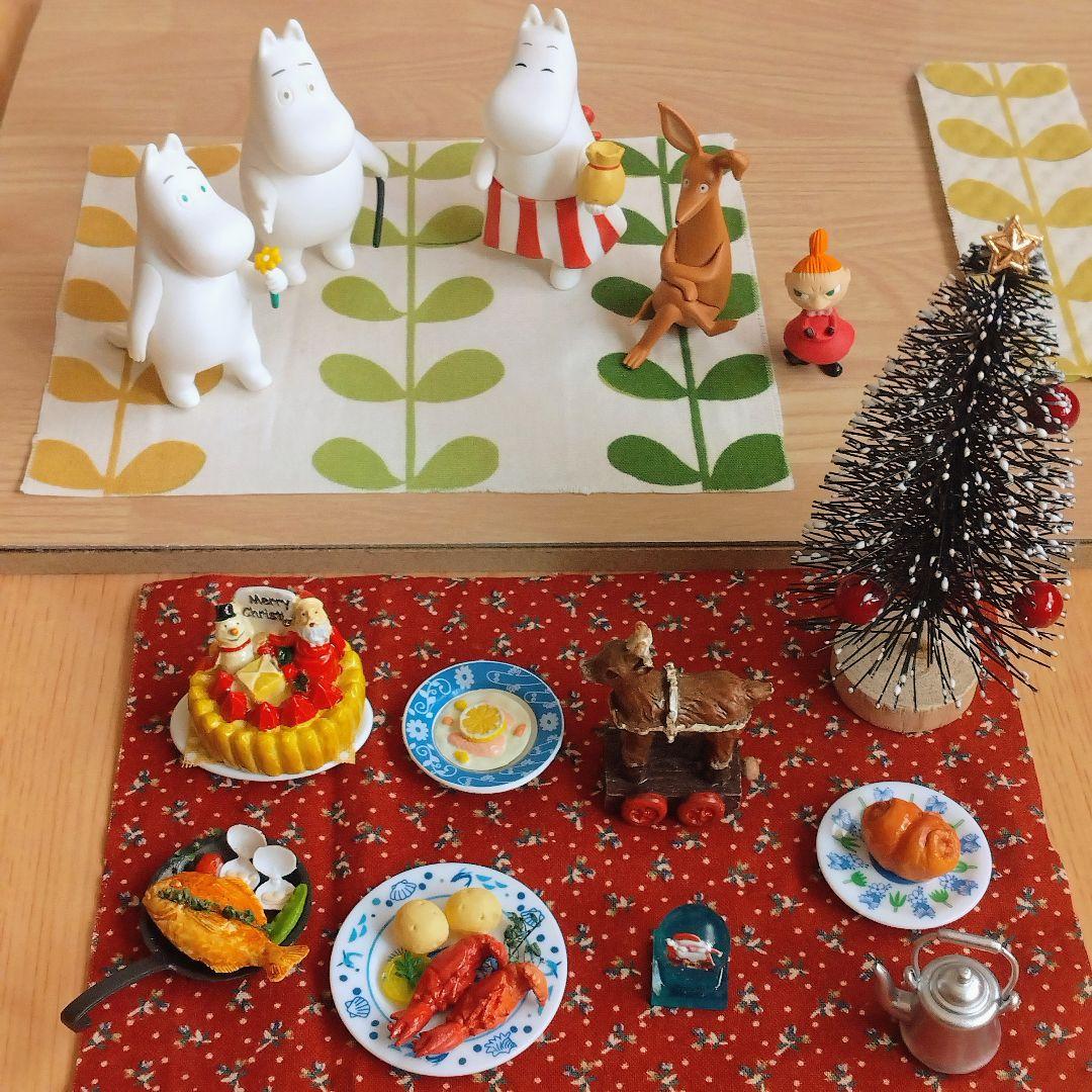 ムーミンフィギュア＆木製家具（白）＆豪華おまけ付きクリスマスミニチュアセット