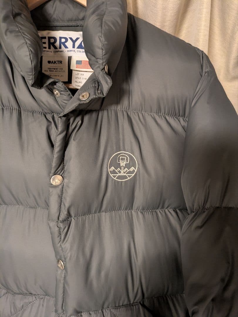 aktr×gerryダウンジャケット