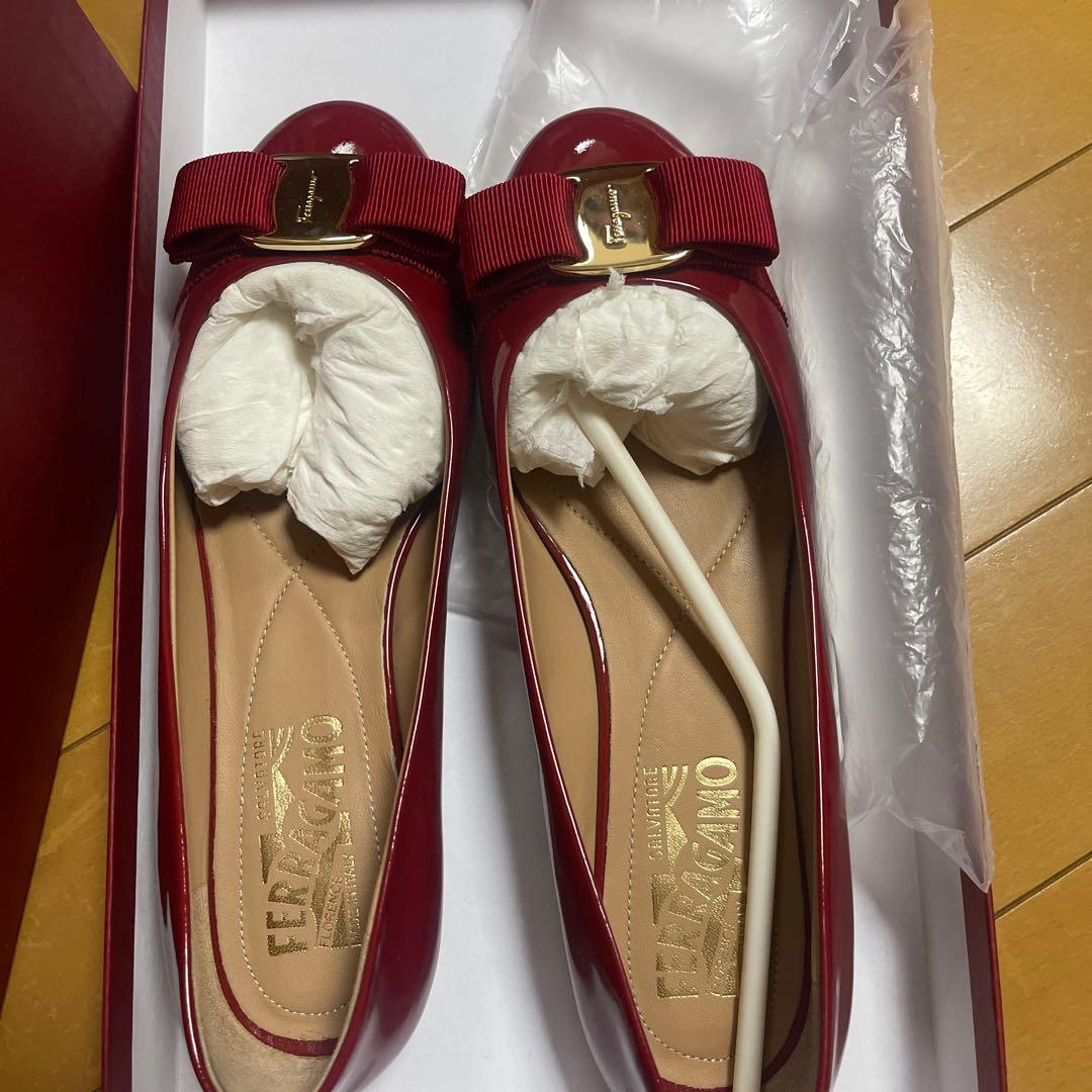 Ferragamo フラットシューズ レッド