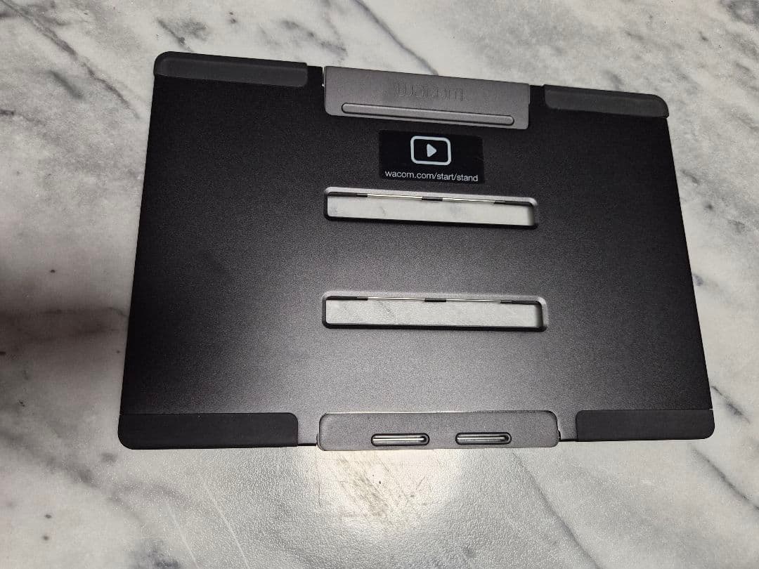 Wacom MobileStudio Pro 16 本体