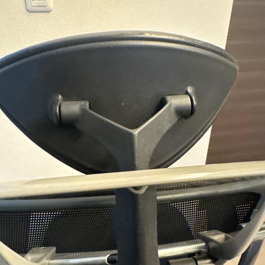 オカムラ　コンテッサ チェア　ハンガー、ヘッドレスト付