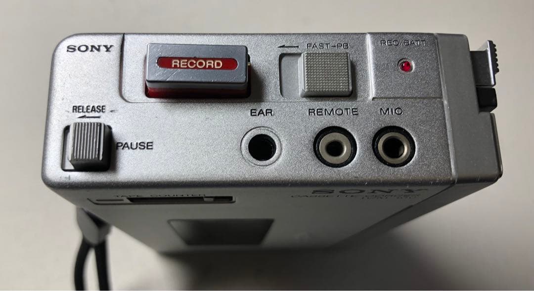 70's革新ポロネーズTCM-100コレクション可動版SONYカセットプレスマン