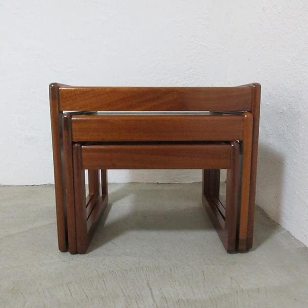 イギリス ビンテージ 家具 ネストテーブル 入れ子式 3台組 英国 6136e