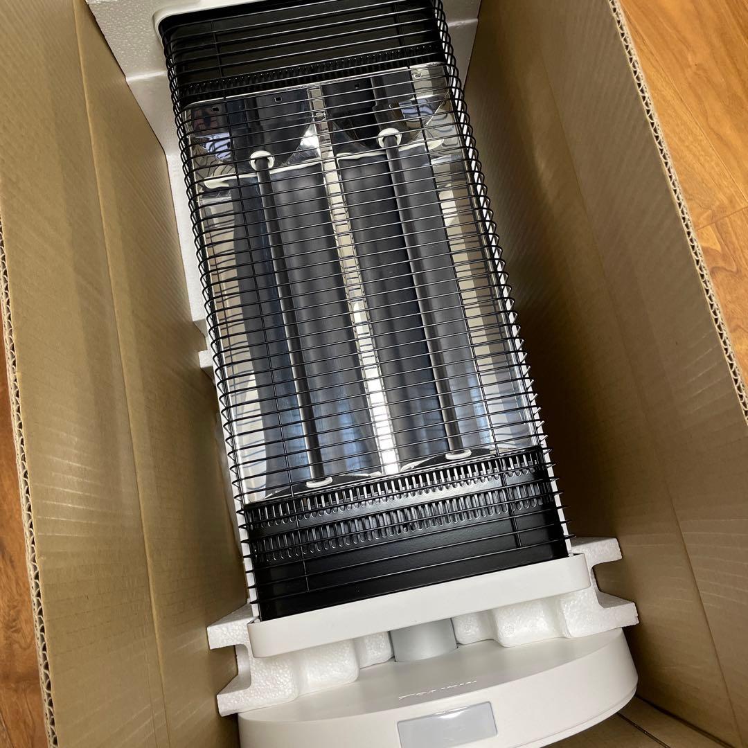 【美品】ダイキン　DAIKIN セラムヒート CER11WS 遠赤外線暖房機