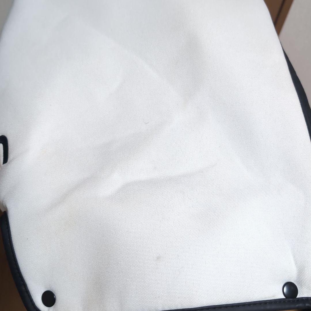 トラヴィスマシュー　キャディバッグ 白黒