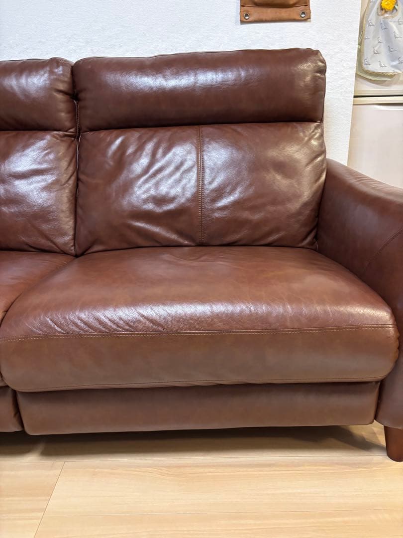 ラルーキー　本革　電動リクライニングソファ